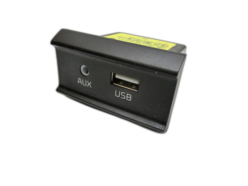 Connettore presa usb aux - usb,